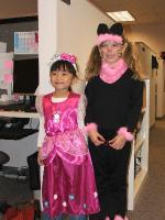 abbott 2006 kid halloween party - klea and chu chu dressed up 